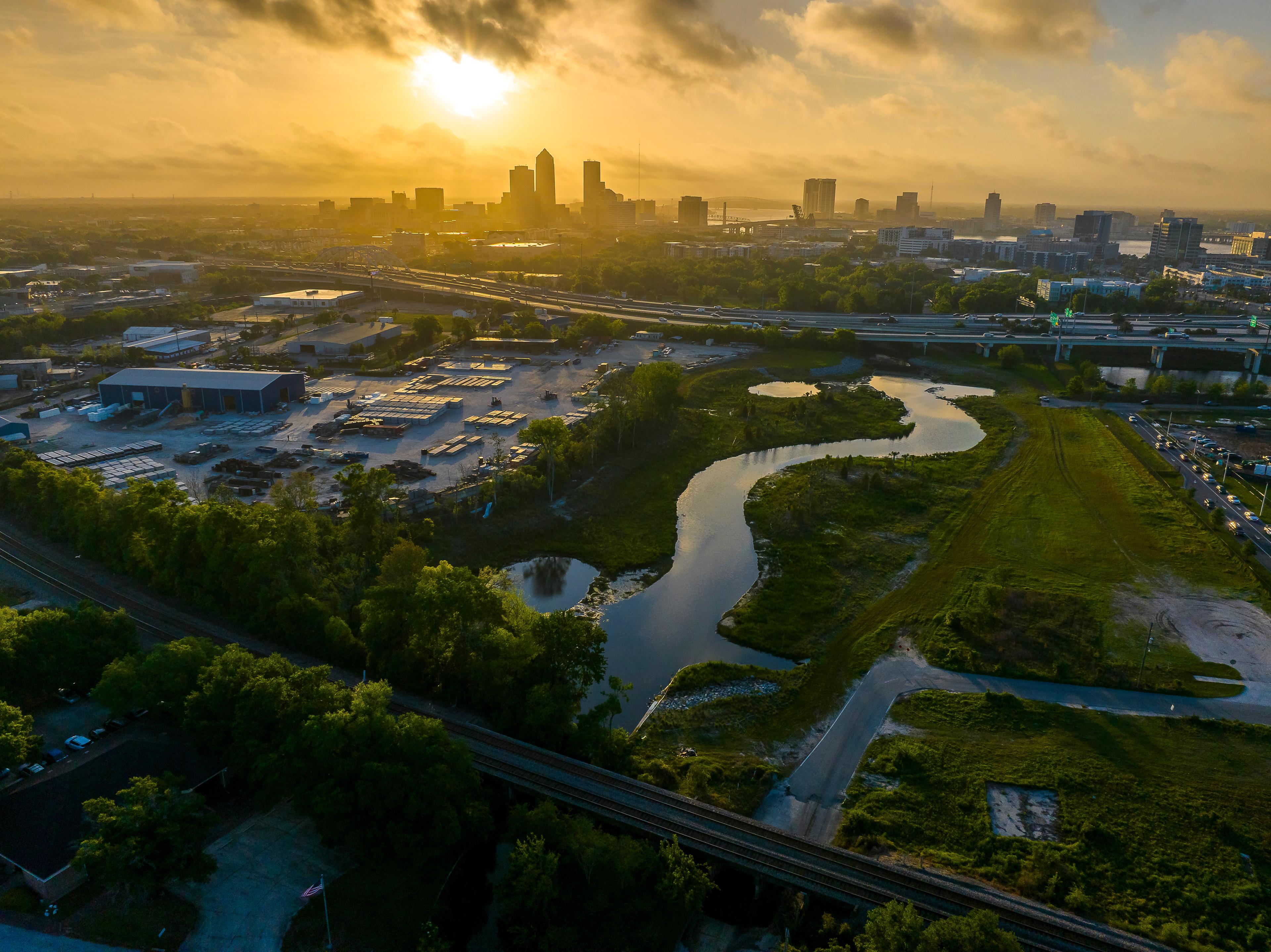 Harbor-side reload facility